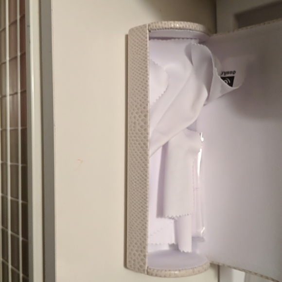 New Jimmy Choo women's frames - Picture 4 of 4